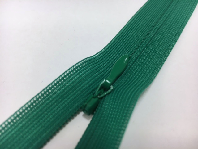 Nahtverdeckter Reißverschluss 60 cm Smaragdgrün 377