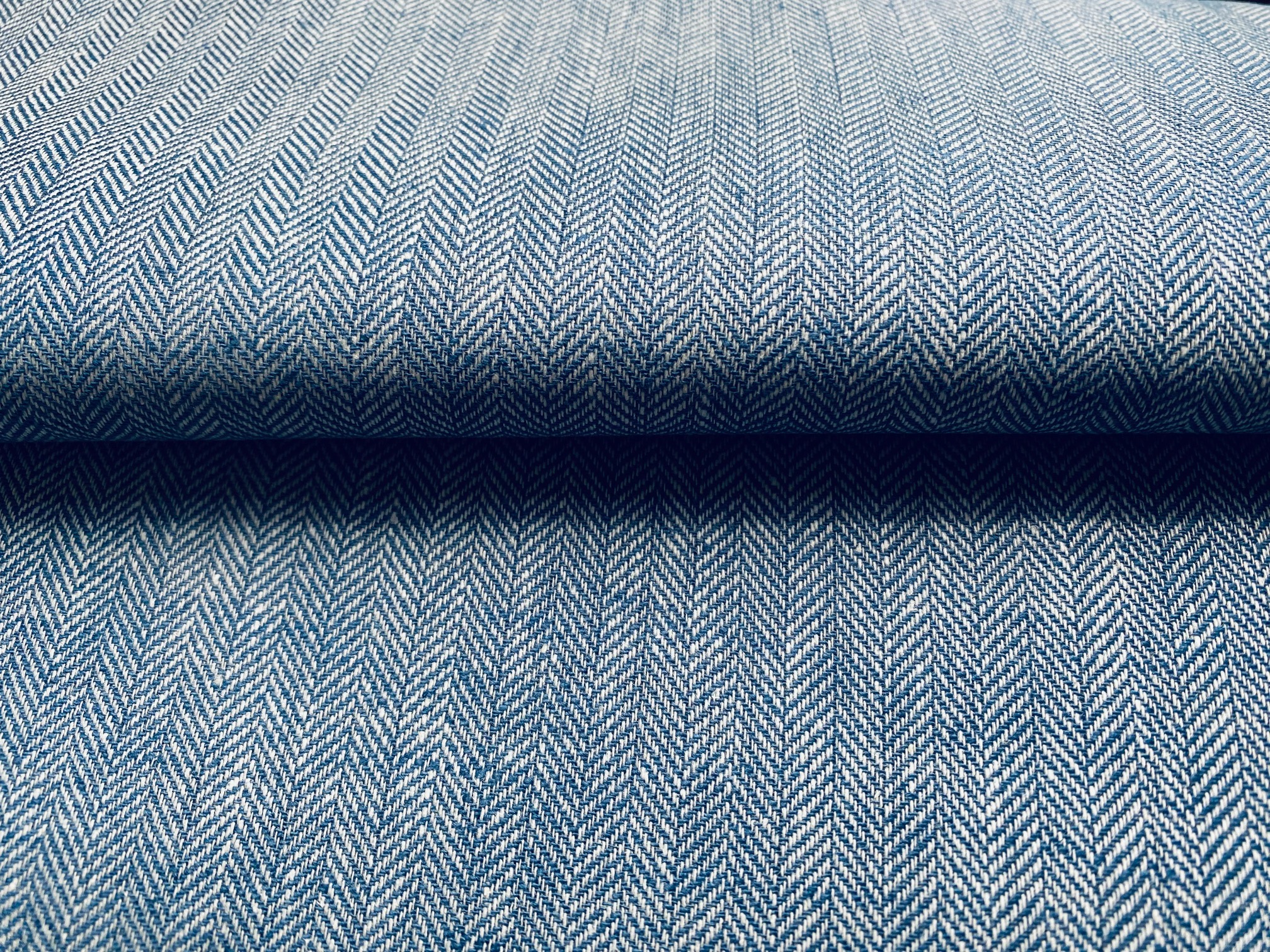 Baumwoll-Leinengemisch Twill Fischgrätmuster Jeansblau